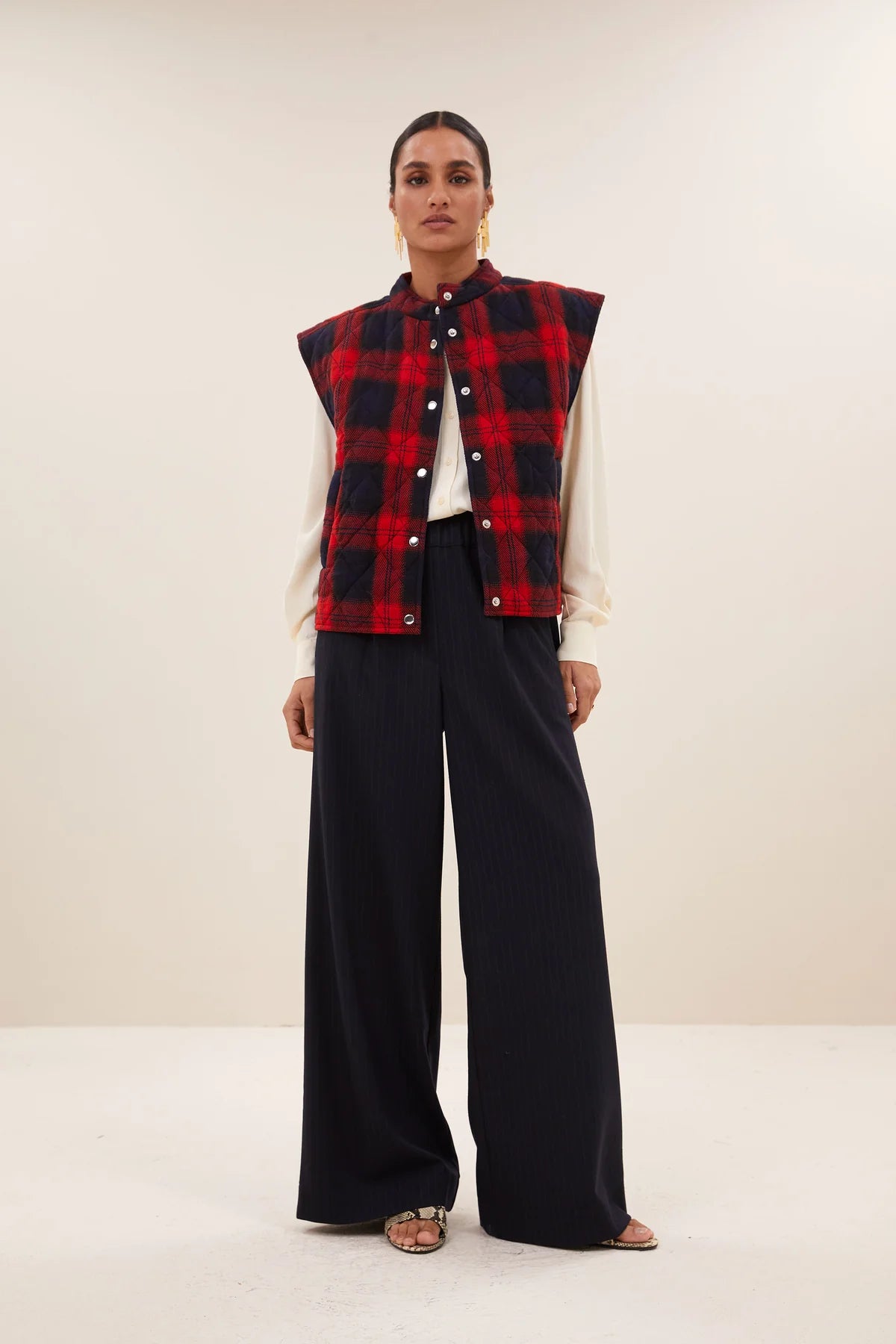 mave red check sleeveless jacket | poppy check